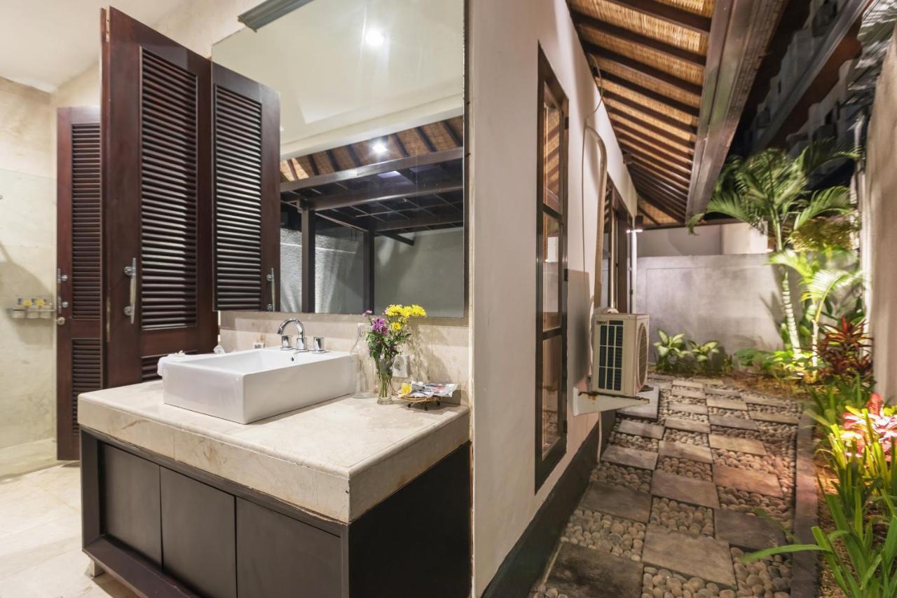 Villa Litera Seminyak  Exterior photo